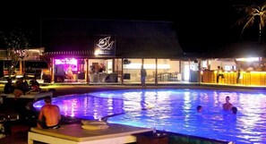 Piscina externa