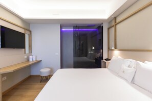 Deluxe Double Room, Terrace, Sea View | Premium bedding, minibar, in-room safe, desk