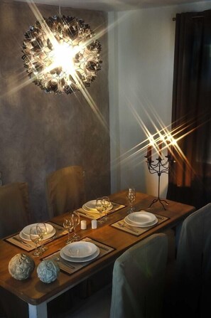 Dining - Paradise Island Villas (Chersonissos)