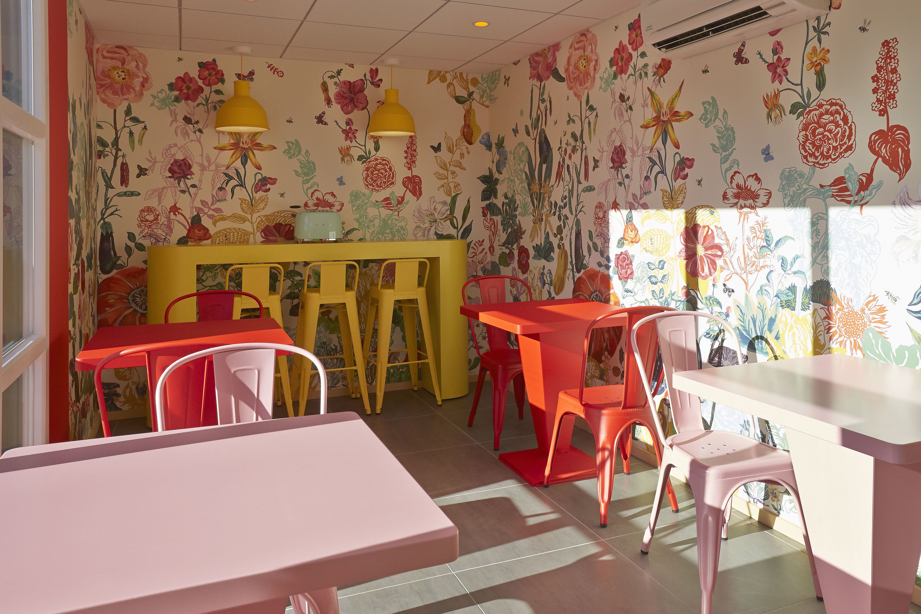 daily buffet breakfast (eur 9.80 per person)