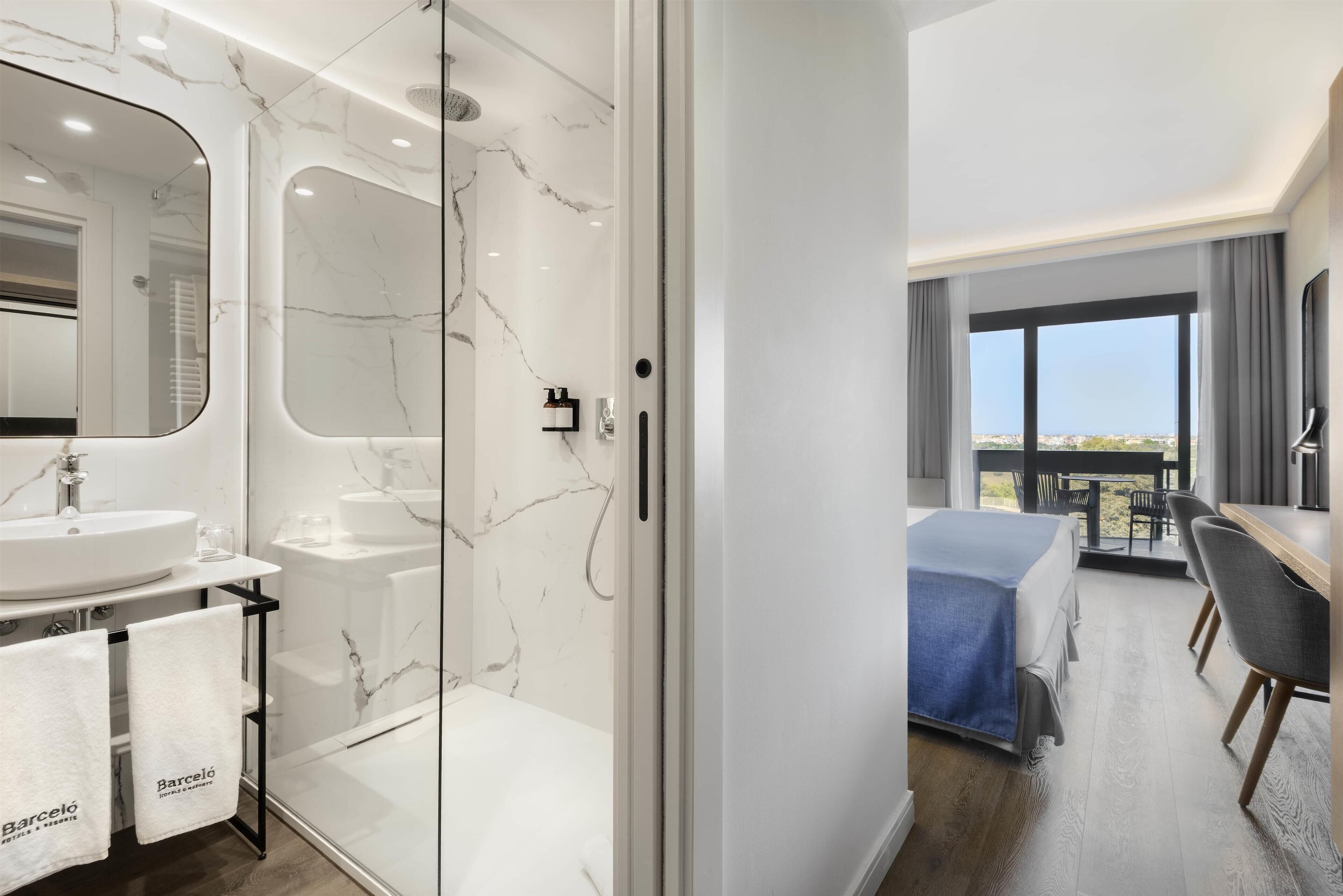 Premium bedding, minibar, in-room safe, desk