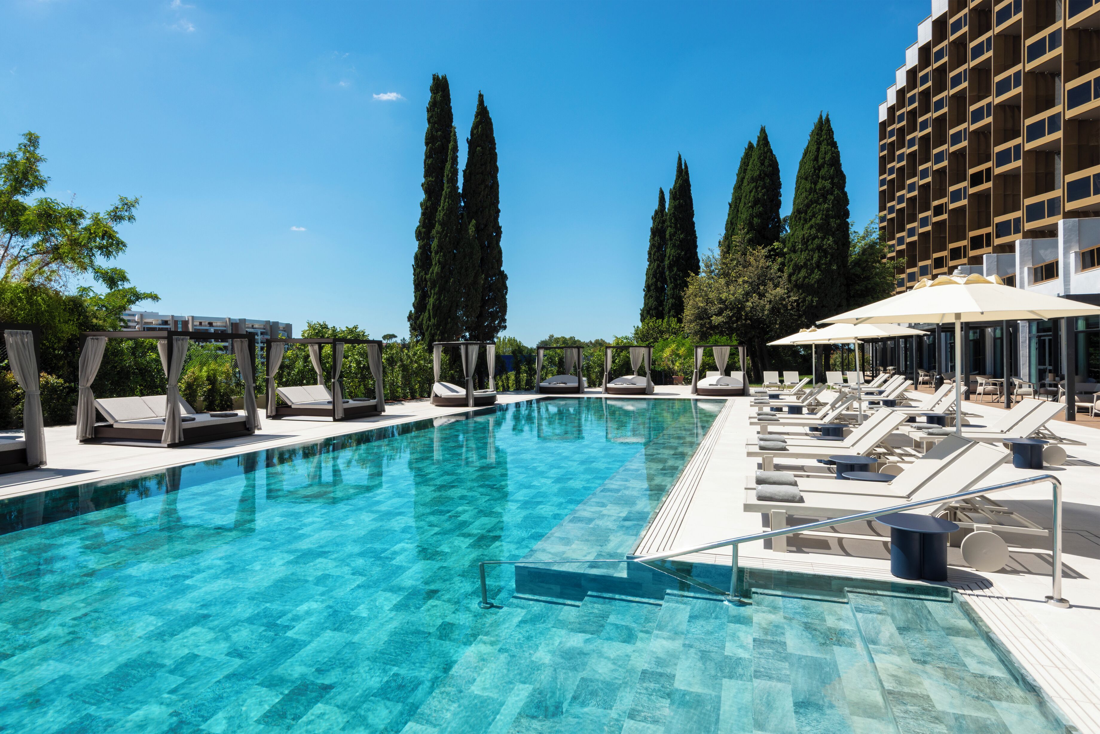 Seasonal outdoor pool, sun loungers