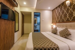 Literie de qualité supérieure, coffres-forts dans les chambres, bureau