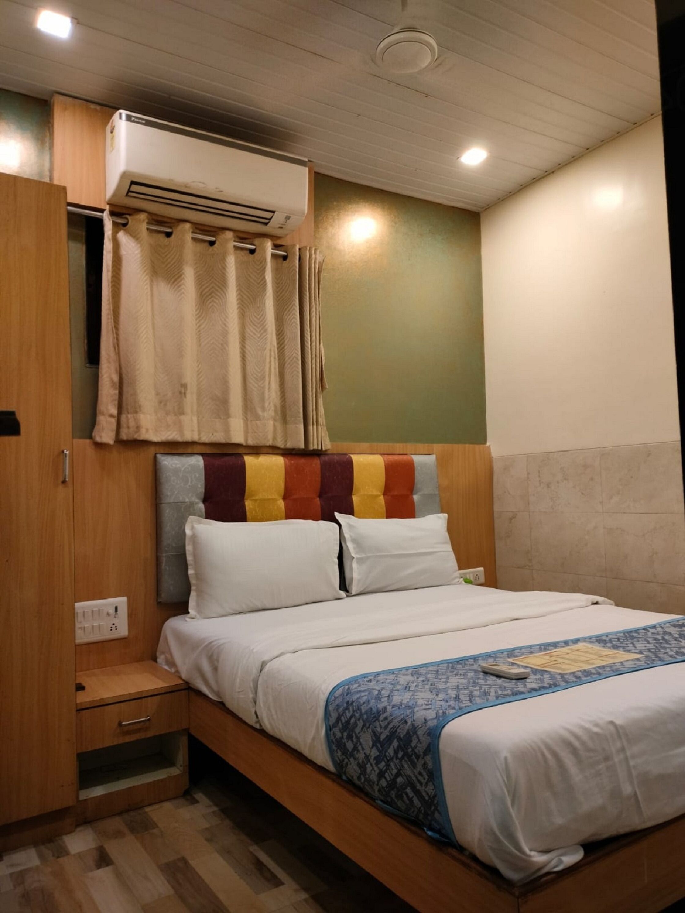 Photo - Hotel KF Residency