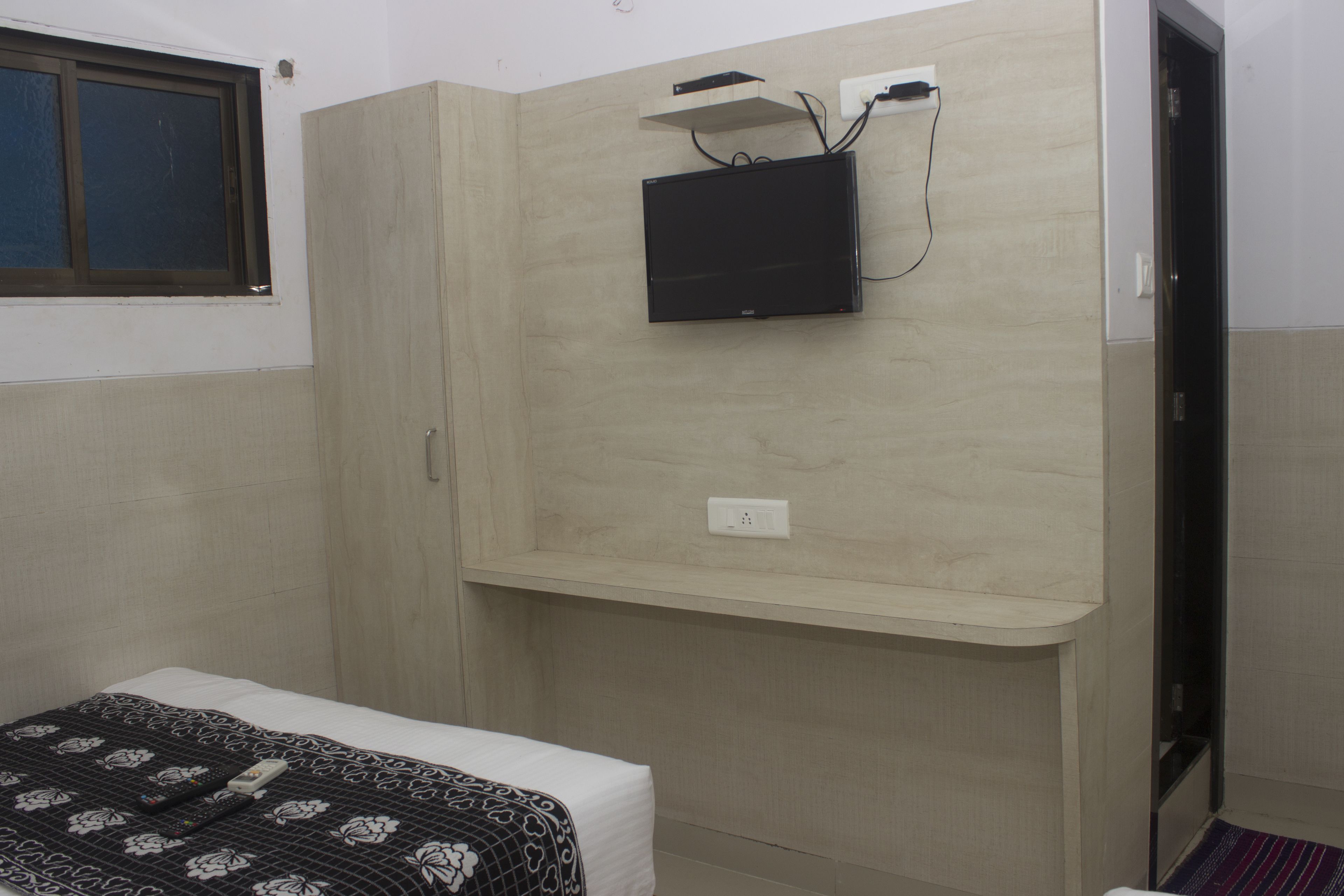 Photo - Hotel KF Residency