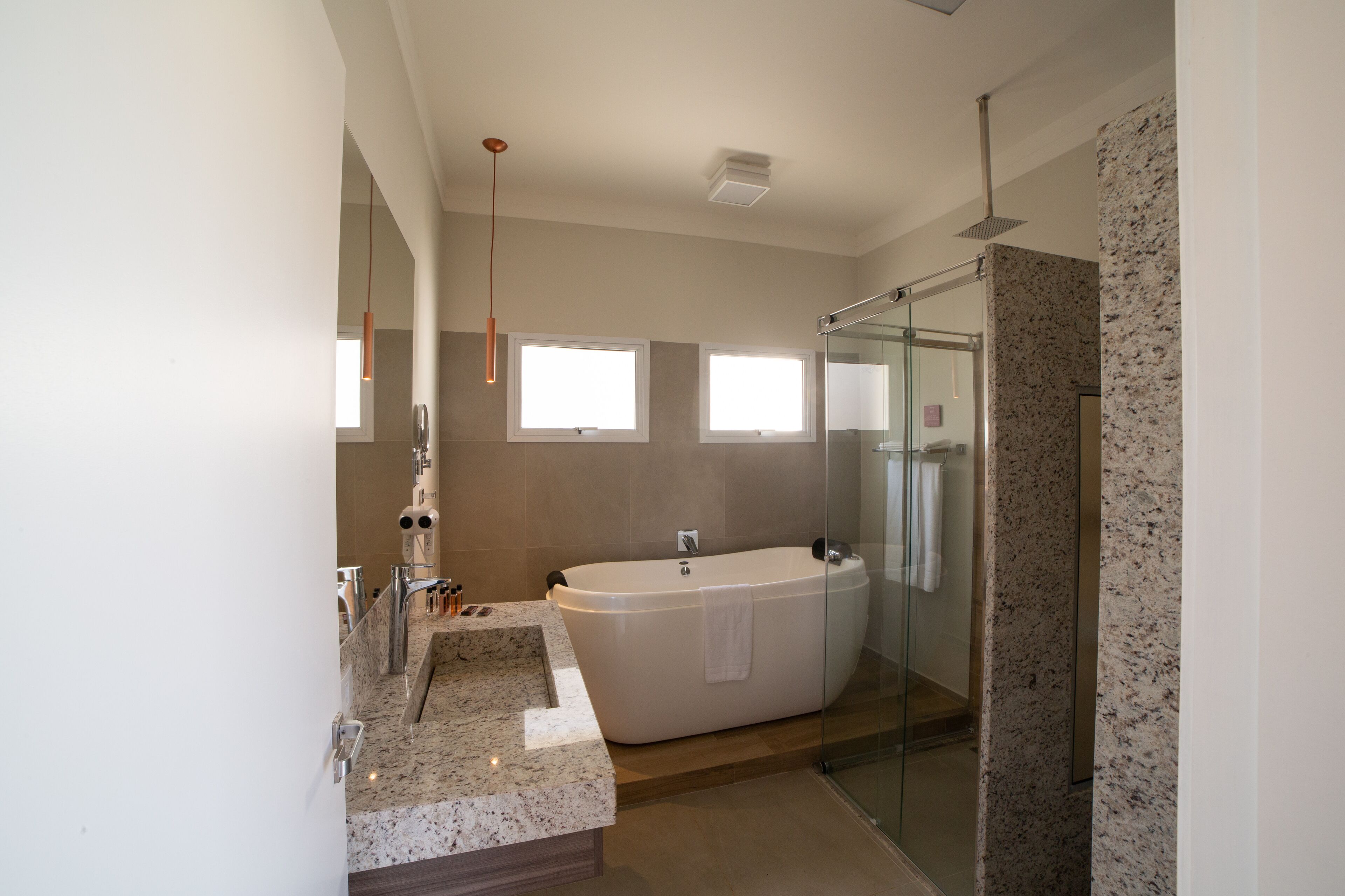 luxury double room | deep-soaking bathtub