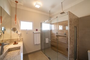 Deluxe-Doppelzimmer | Badezimmer