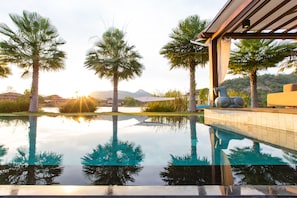Outdoor pool - Dasiri Lakefront Villa PREMIUM (Hua Hin)