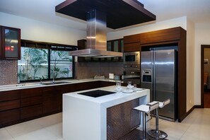 Villa, 3 Bedrooms, Pool View | Private kitchen | Fridge, microwave, coffee/tea maker - Dasiri Private Beach Pool Villa 67 (Pattaya)