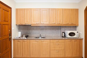 Fridge, microwave, coffee/tea maker