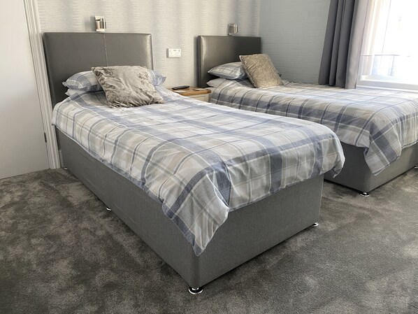 Standard Twin Room, Ensuite