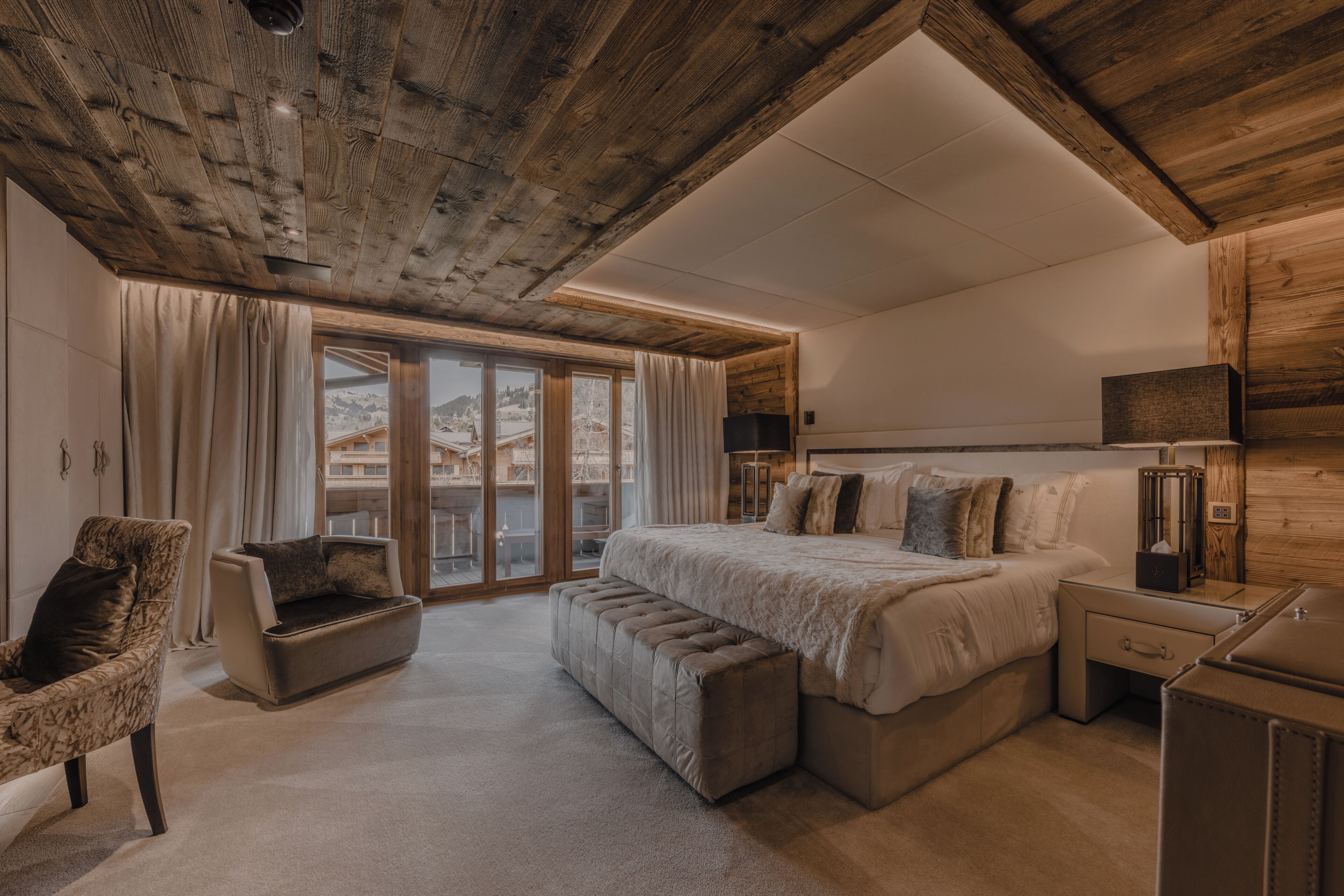 Four Bedroom Residence | Premium bedding, down comforters, minibar, in-room safe