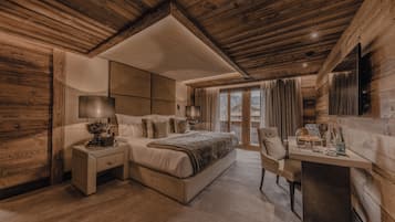 Family Suite with 2 Bedrooms and 1 Bathroom
