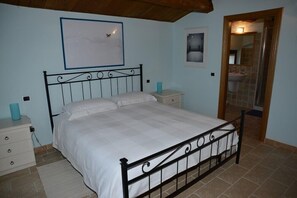 Double Room | Desk, blackout drapes, free cribs/infant beds, free WiFi