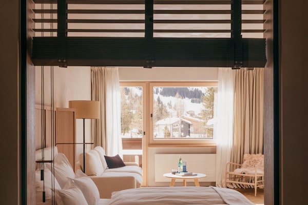 Junior Suite | 1 bedroom, hypo-allergenic bedding, in-room safe, individually decorated