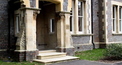 Sherborne House