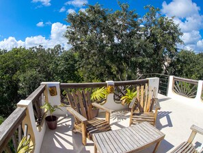 Deluxe Penthouse, 1 Bedroom, Garden View | Terrace/patio