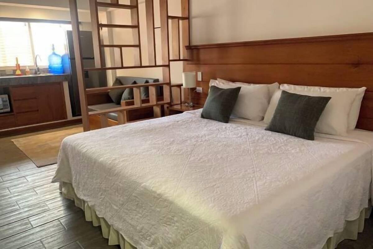 2 bedrooms, premium bedding, pillowtop beds, in-room safe