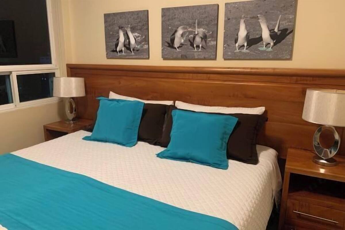 2 bedrooms, premium bedding, pillowtop beds, in-room safe