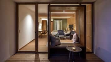 Ropa de cama de alta calidad y minibar
