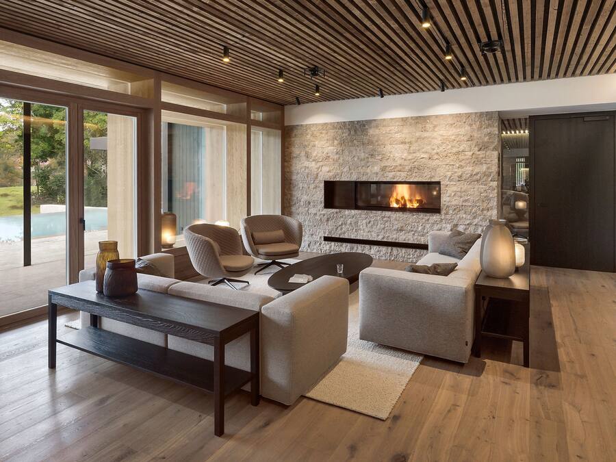 Sauna, body treatments, aromatherapy, hot stone massages