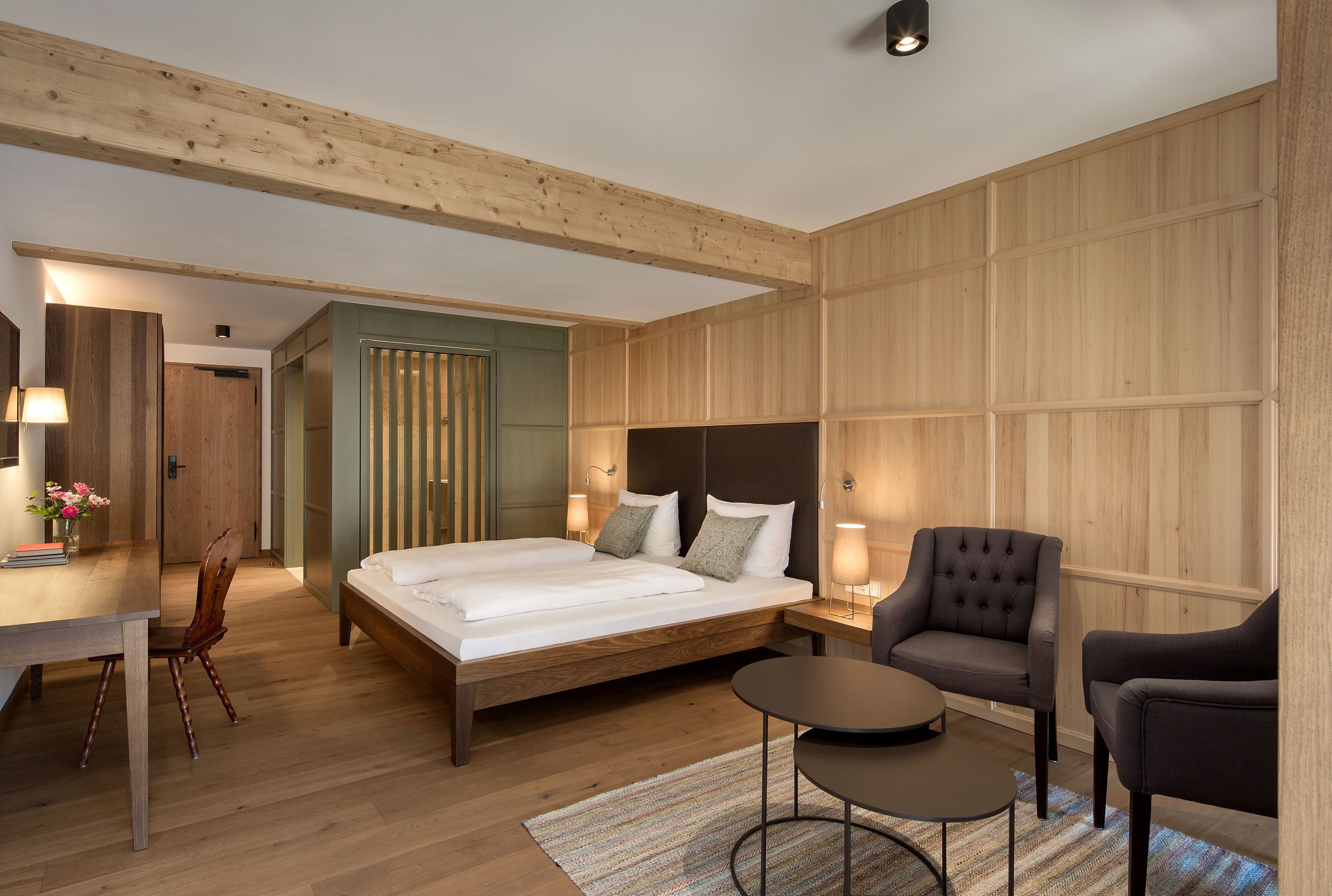 Premium-Doppelzimmer | Hochwertige Bettwaren, Minibar, Zimmersafe, Schreibtisch