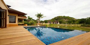 3 Bedrooms Private Pool Villa | Terraza o patio