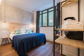 Double Room, City View | In-room safe, blackout curtains, soundproofing, iron/ironing board - Magatzem 128 (Barcelona)