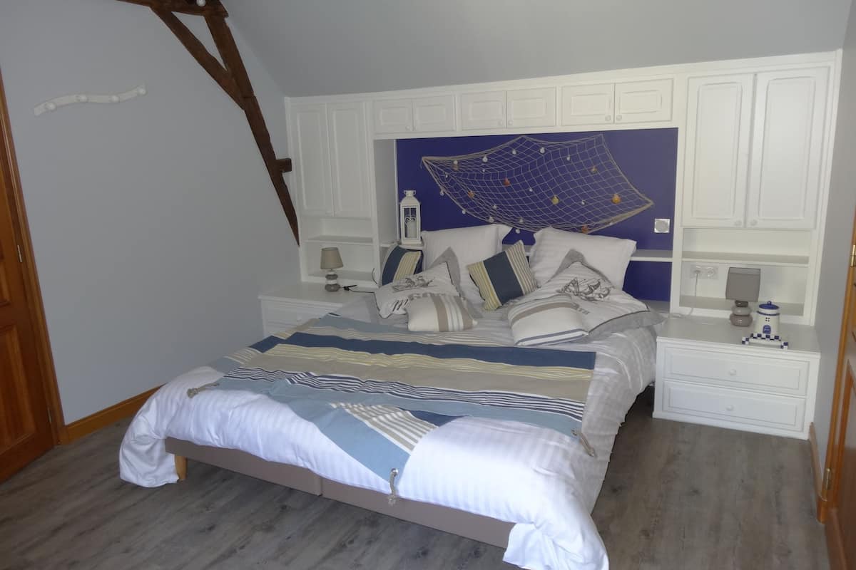 Suite Premium, kamar mandi pribadi, pemandangan kebun (Suite Mer) | 1 kamar tidur, seprai katun Mesir, seprai premium, dan busa memori