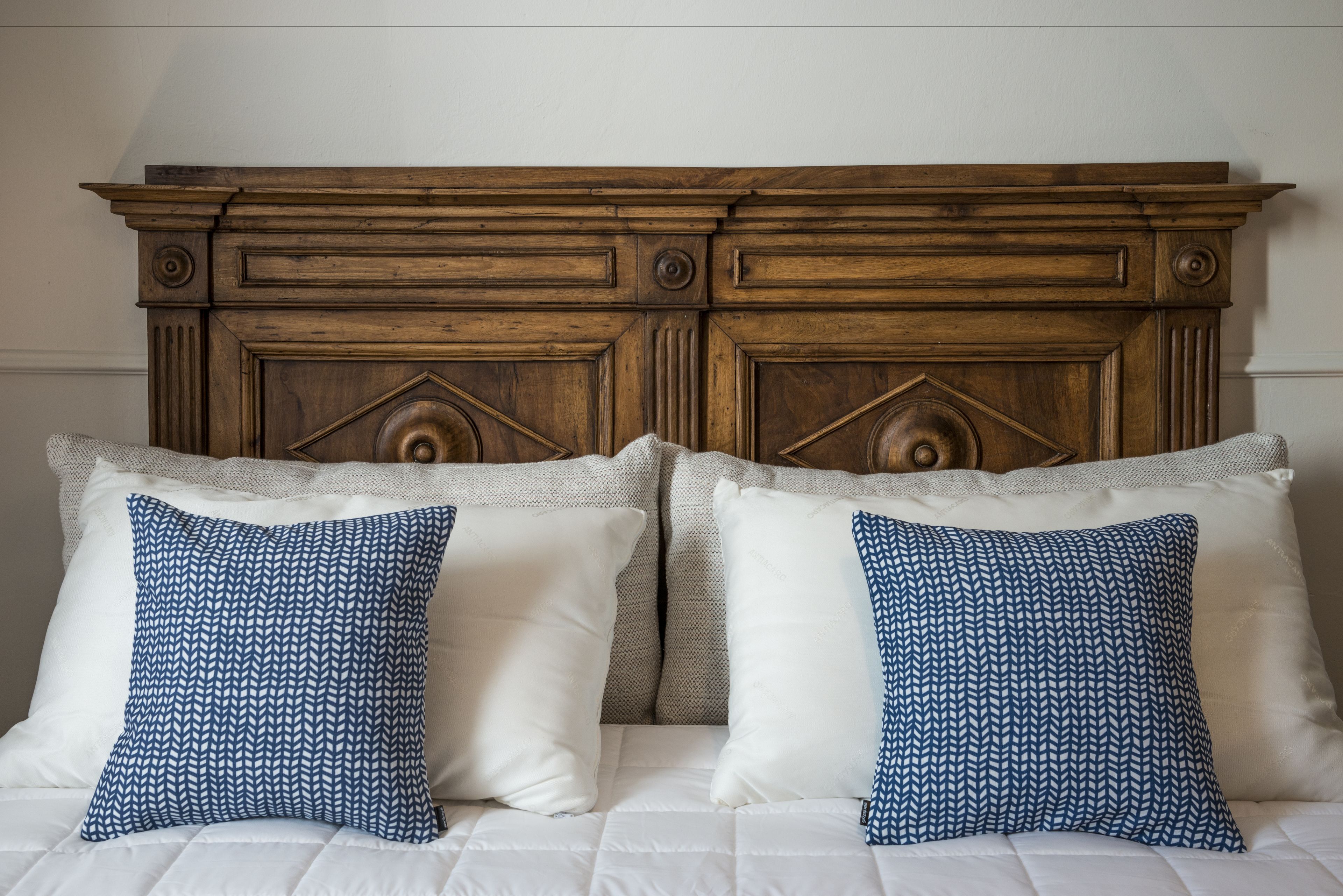 junior suite | hypo-allergenic bedding, down duvets, minibar, in-room safe