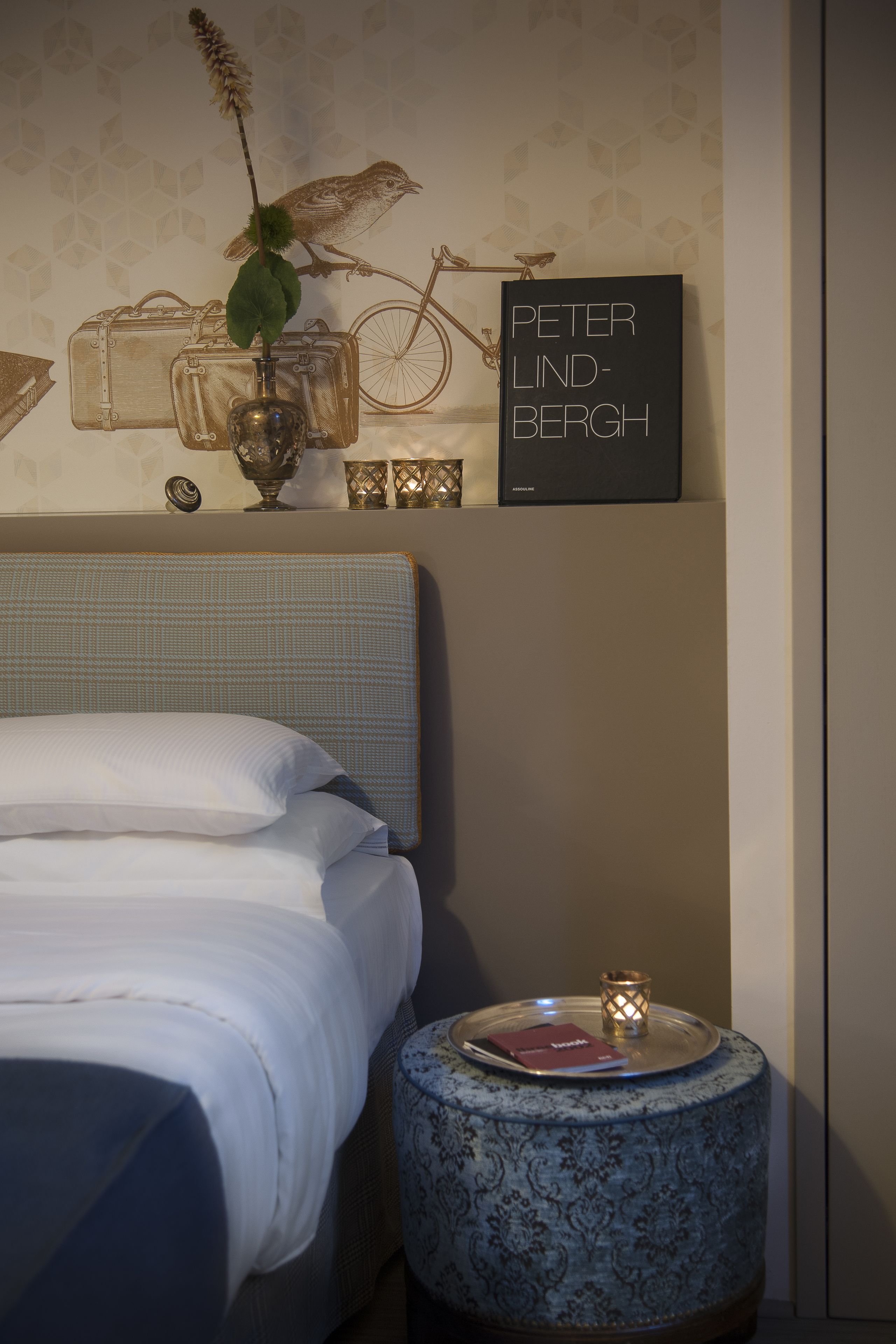 junior suite | hypo-allergenic bedding, down duvets, minibar, in-room safe