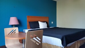 Bureau, Wi-Fi gratuit, draps fournis