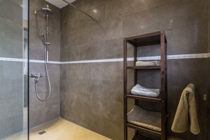 Apartment, 1 Bedroom, City View | Bathroom shower - Dasiri Downtown Residence Unit 3 (Bangkok)