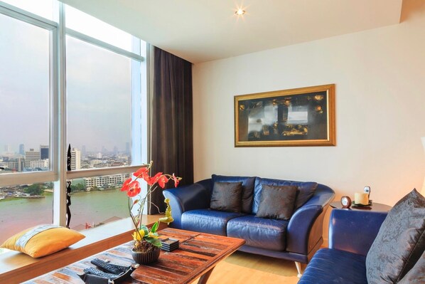 Condo, 1 quarto, vista para o rio, de frente para o mar | 1 quarto, escrivaninha, ferros/tábuas de passar roupa