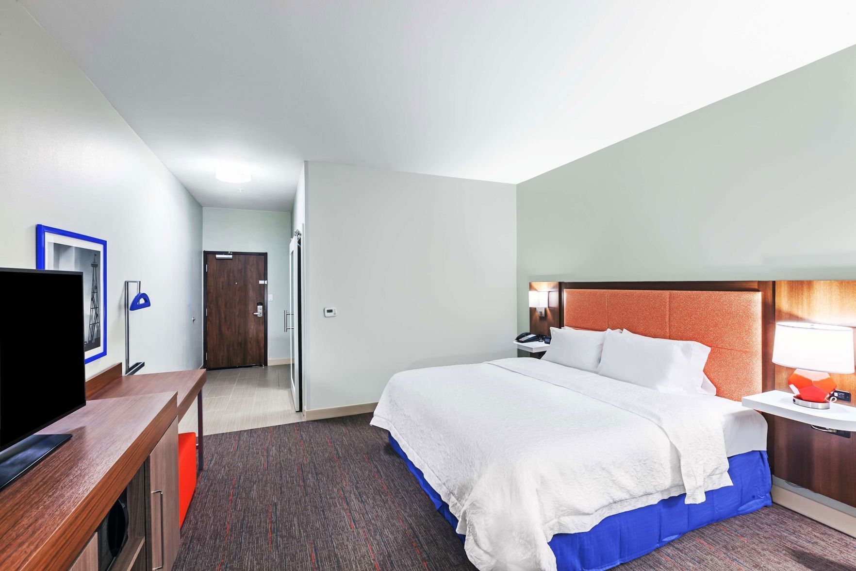 In-room safe, free WiFi, bed sheets, alarm clocks