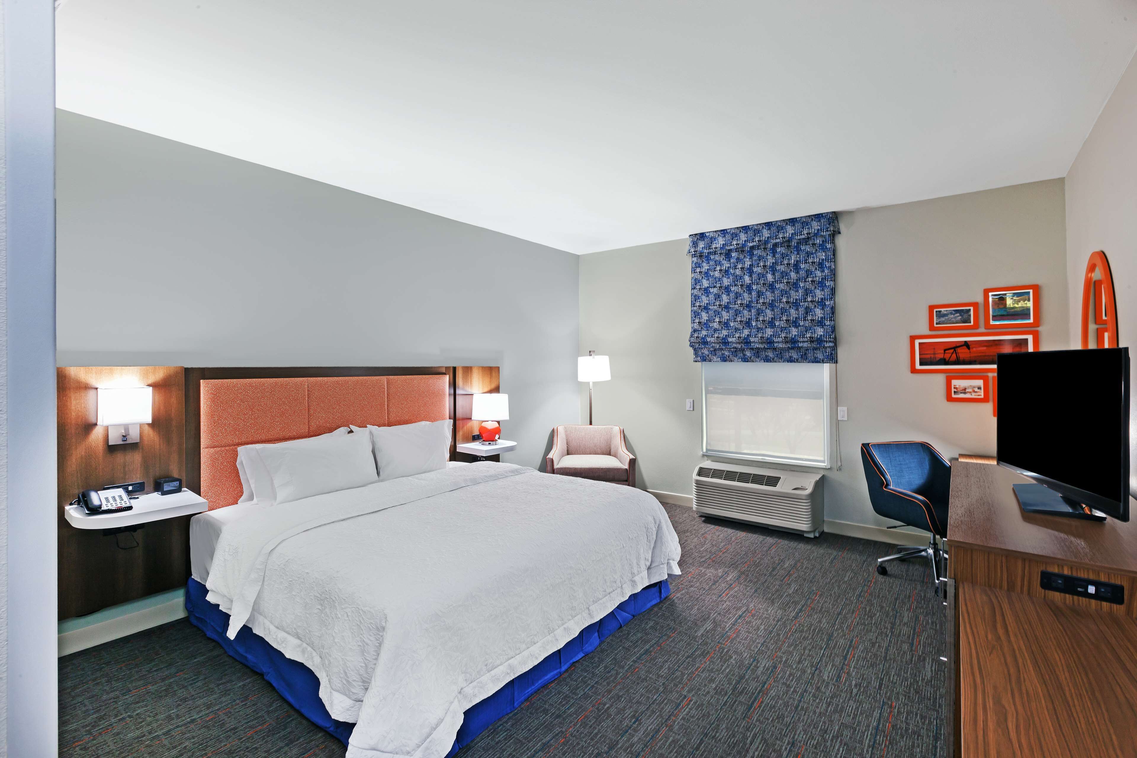 in-room safe, free wifi, bed sheets, alarm clocks