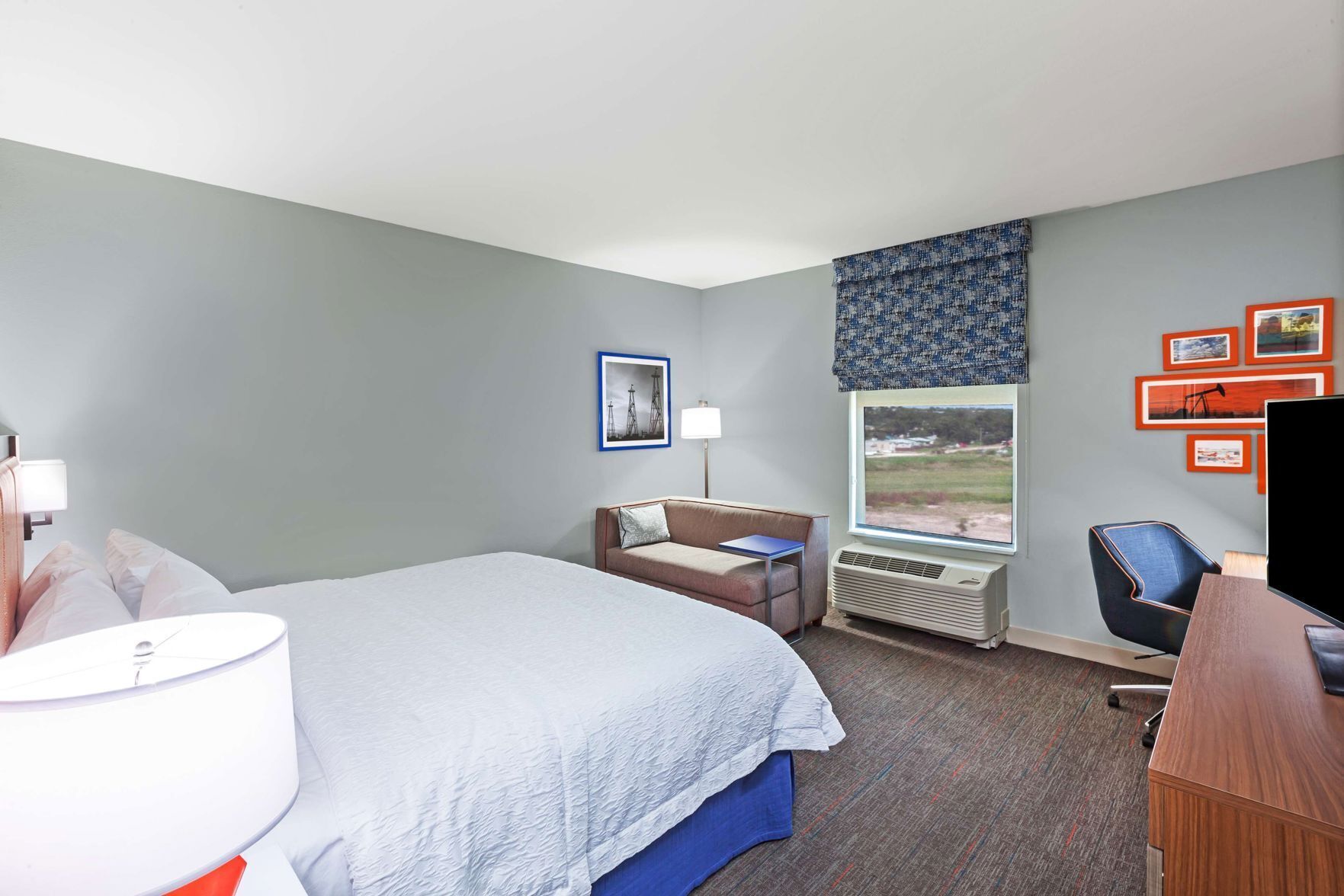 In-room safe, free WiFi, bed sheets, alarm clocks