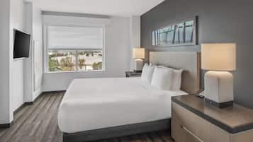 Accessible Den Guestroom/Tub 2 Queen Beds