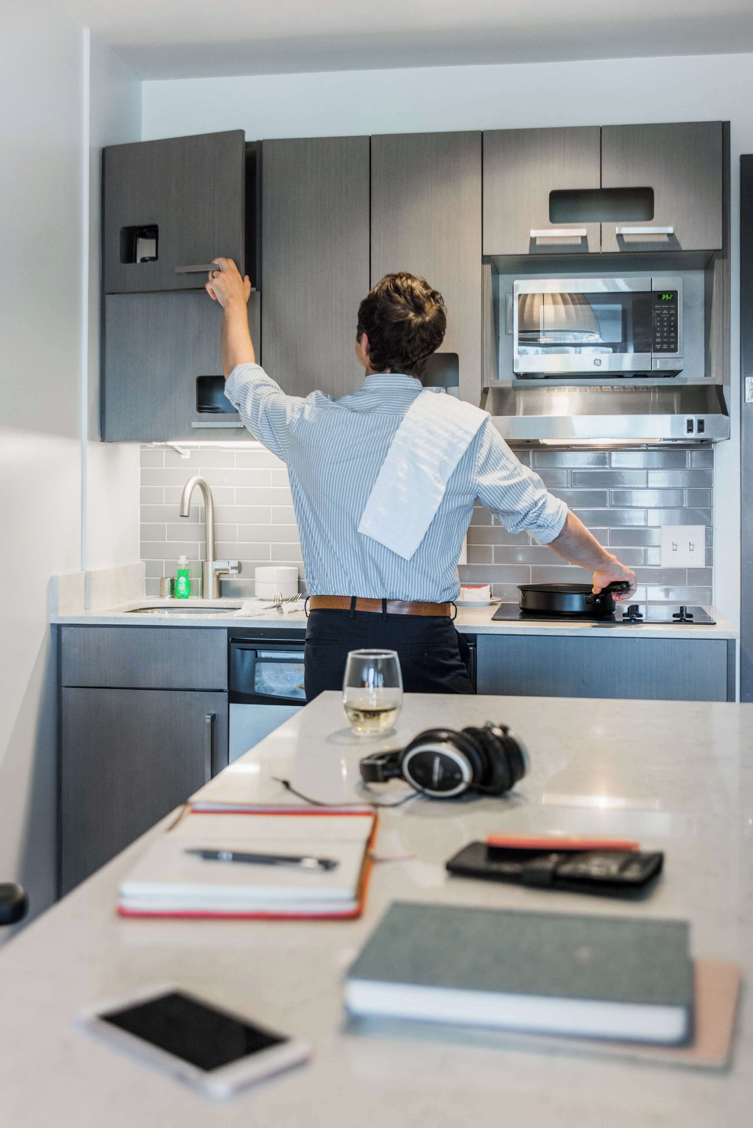 1 bedroom, hypo-allergenic bedding, down duvets, pillow-top beds