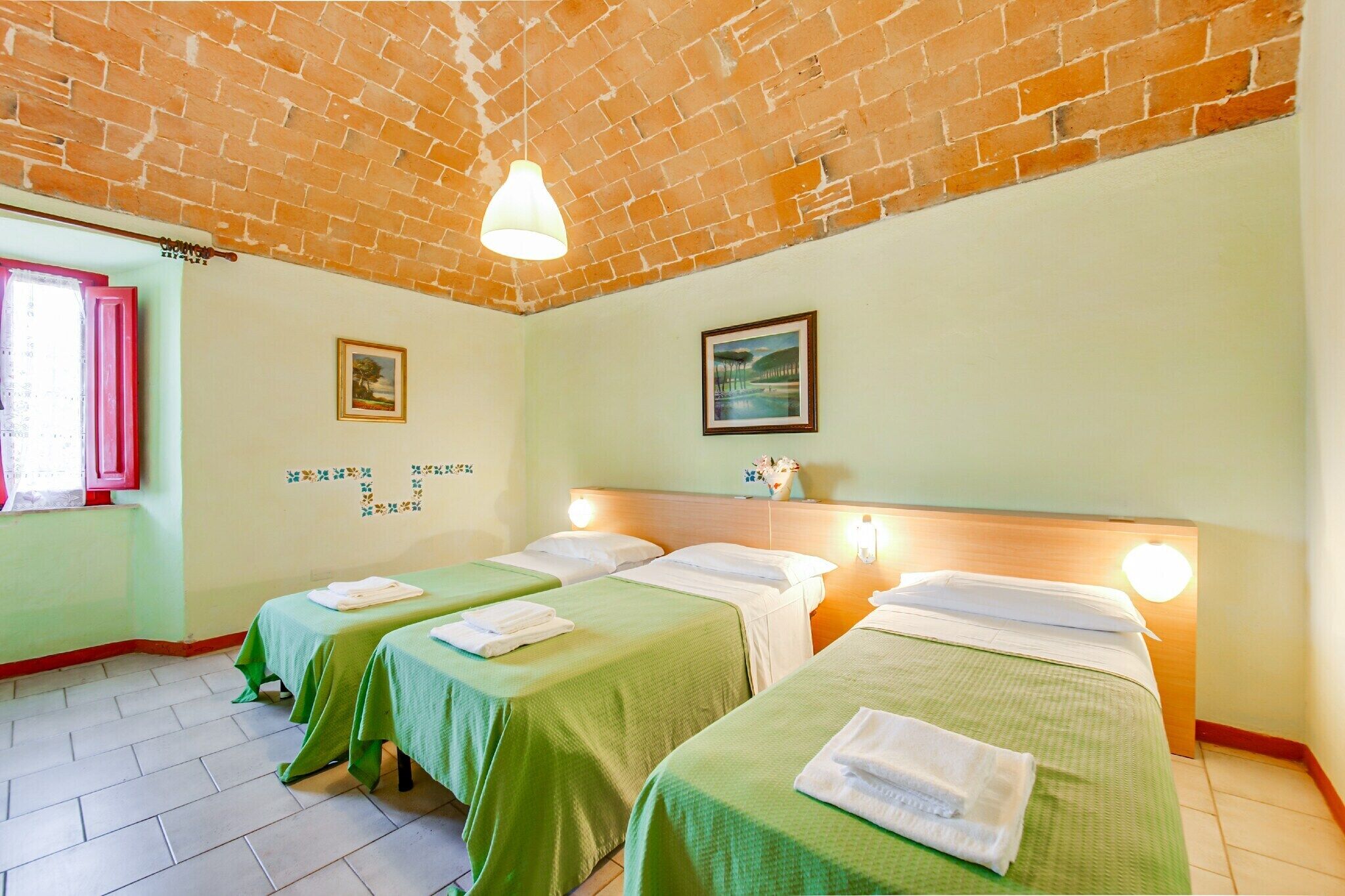 2 bedrooms, free WiFi