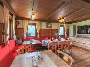 Dining - Farmhouse Mittersill near KitzSki Slopes (Mittersill)