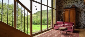 Farmhouse in Pyrenees with Pool