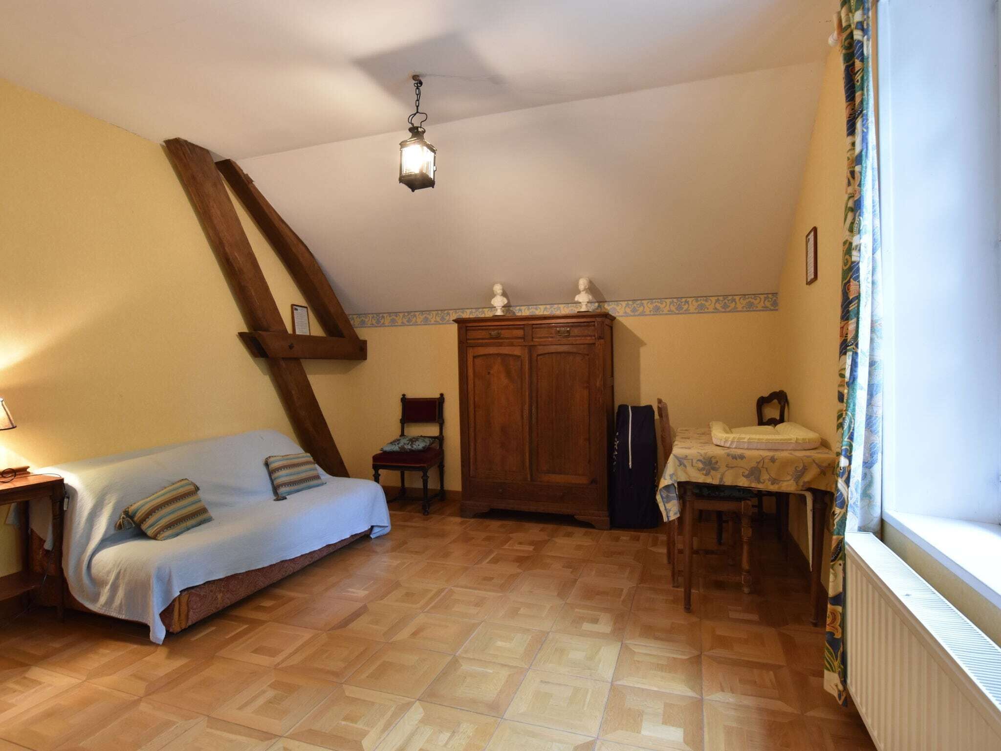 Gîte paisible à Englancourt avec terrasse