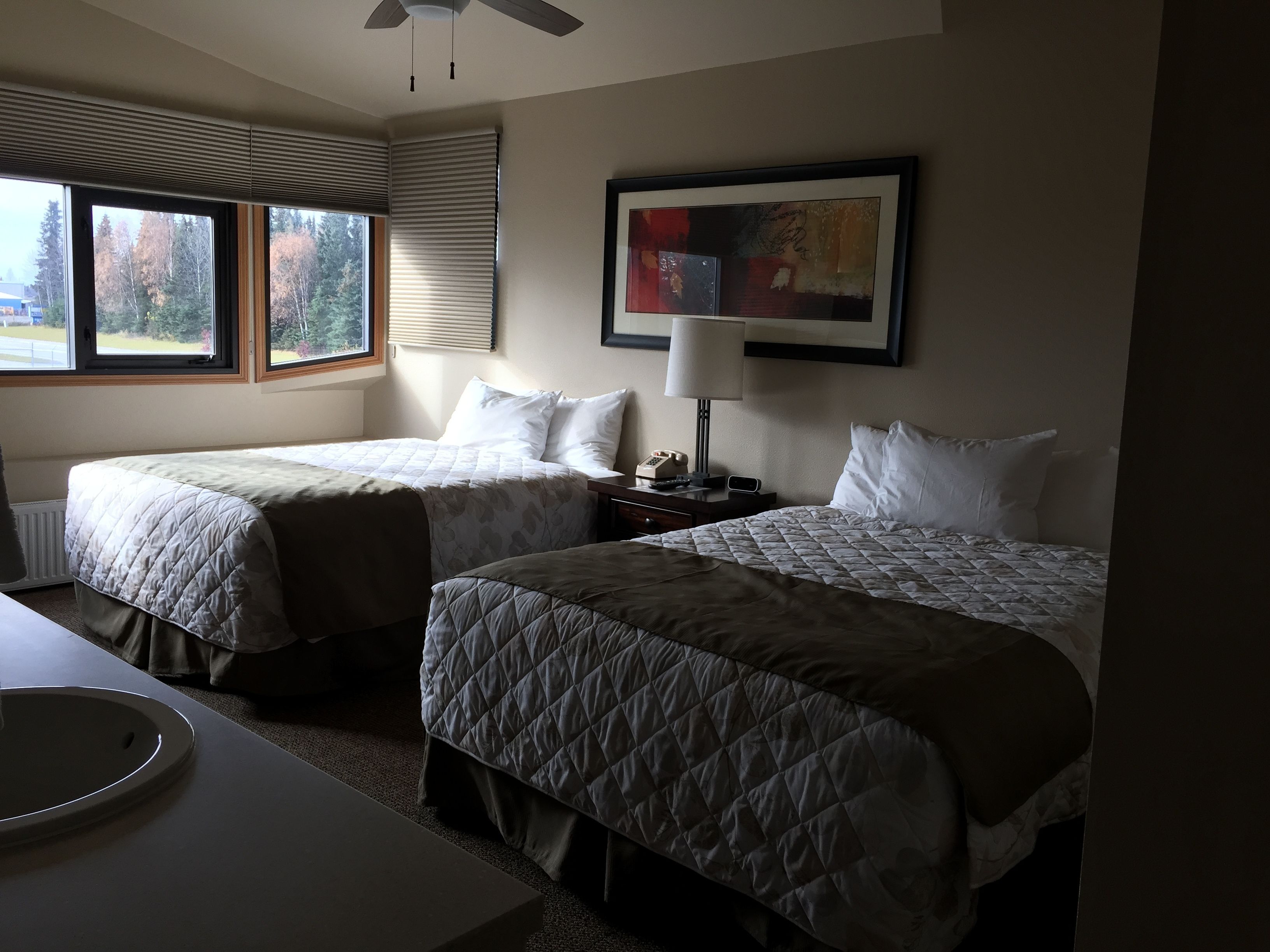 basic room, 2 queen beds | desk, free wifi, bed sheets