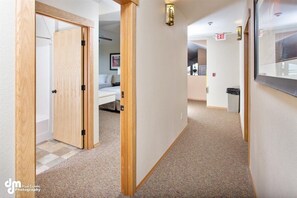 Basic Room, 2 Queen Beds