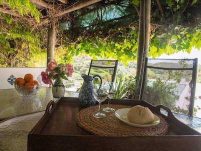Your Montemor-o-Novo Mansion Escape