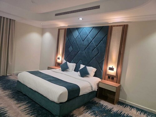 Julanar Alsharq Suites 