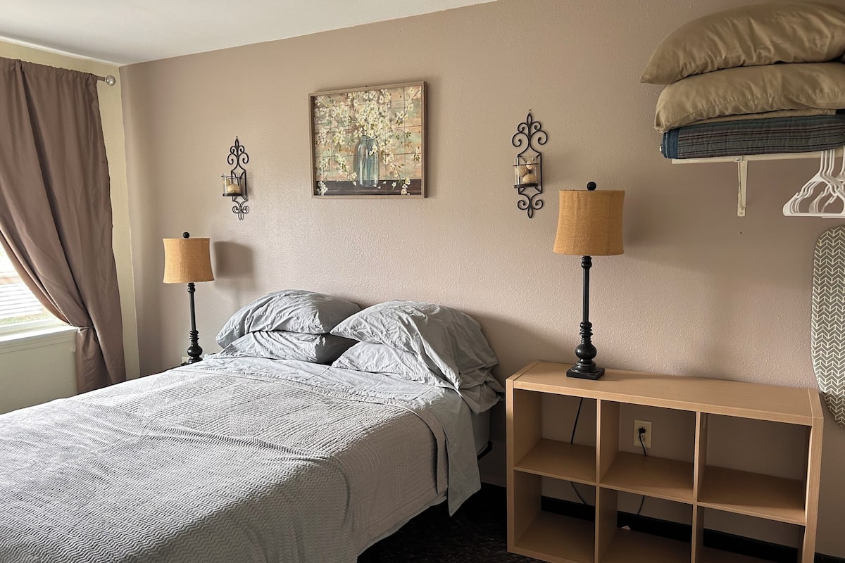 เบสิกอพาร์ทเมนท์, 1 ห้องนอน, อ่างอาบน้ำ, วิวภูเขา | เครื่องนอนระดับพรีเมียม, โต๊ะทำงาน, ห้องเก็บเสียง, Wi-Fi ฟรี