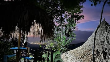 Hiên