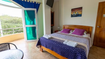 Dobbeltrom – panorama, 1 queensize-seng, balkong, parkutsikt | Sengetøy av topp kvalitet, dundyner og senger med Select Comfort-madrass